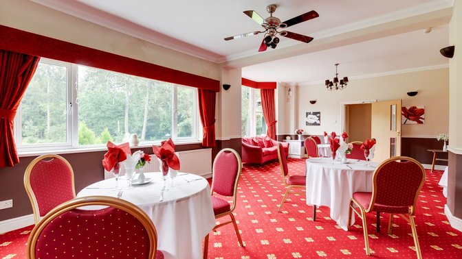 Old Rose & Crown Hotel